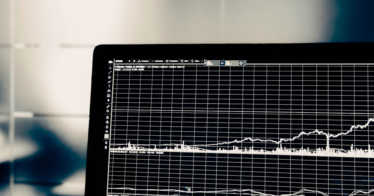 Comparativa n8n vs Pabbly Connect: paneles de automatizacion de flujos de trabajo